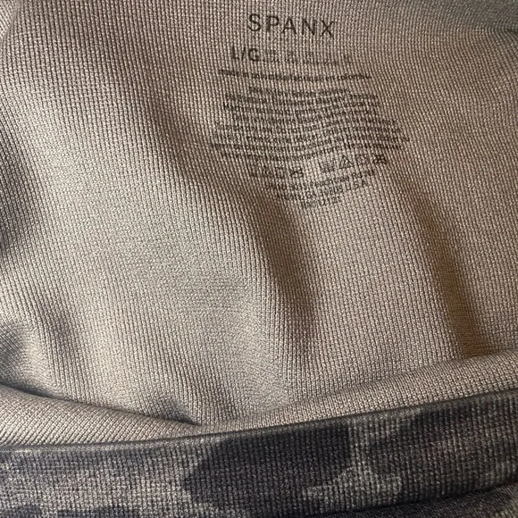 Spanx Look At Me Now Seamless Leggings Heather Gray Camo Stretch Size Large - Picture 6 of 8